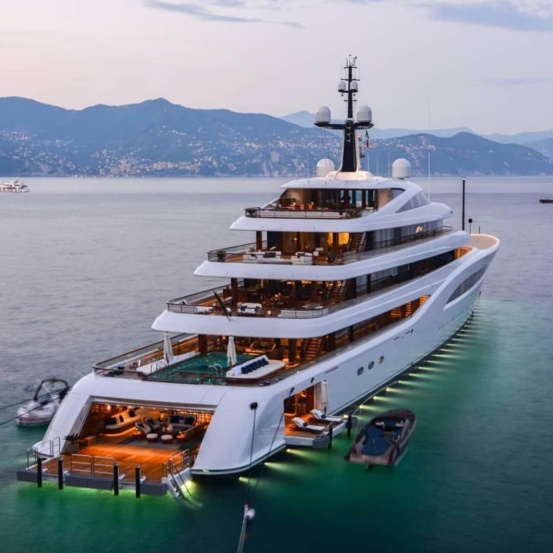 Mega Yatch