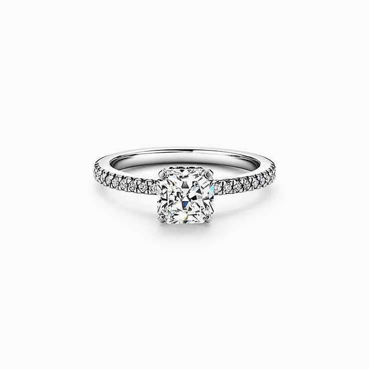 Diamond Ring (Tiffany - 1 carat)